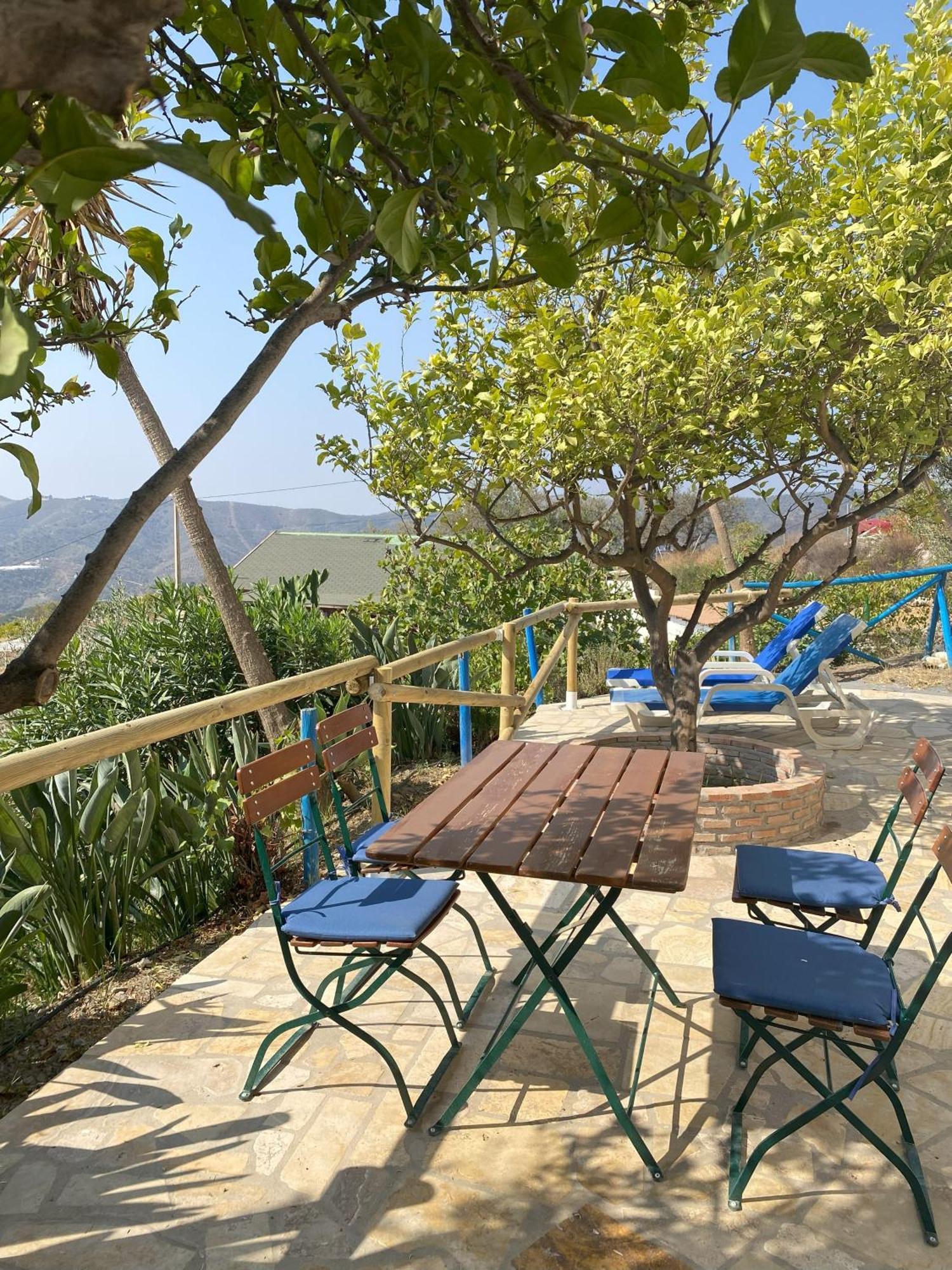 Casa Feliz Villa Iznate Exterior photo